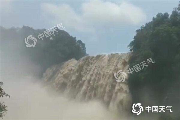 入汛以来最大范围强降雨来袭