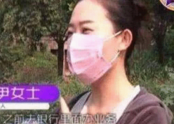 女子因长得太漂亮, 民政局不给发结婚证?