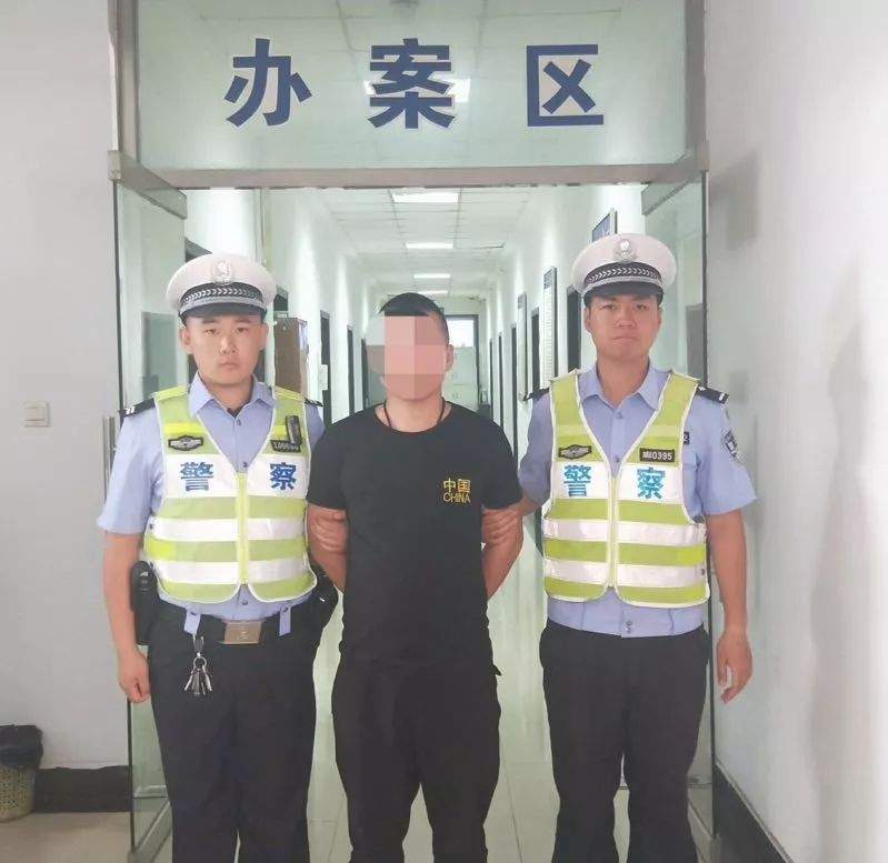 廊坊一男子无证醉驾被查，弃车逃跑未果终被抓！！！