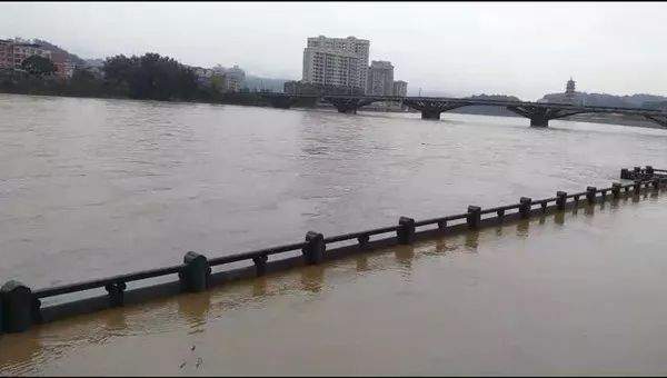 宁都遭遇了强降雨的袭击，灾难面前显真情！