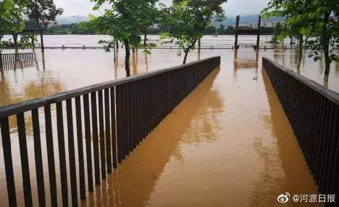 持续预警！暴雨仍在继续，江西挺住！广东挺住！福建挺住！······