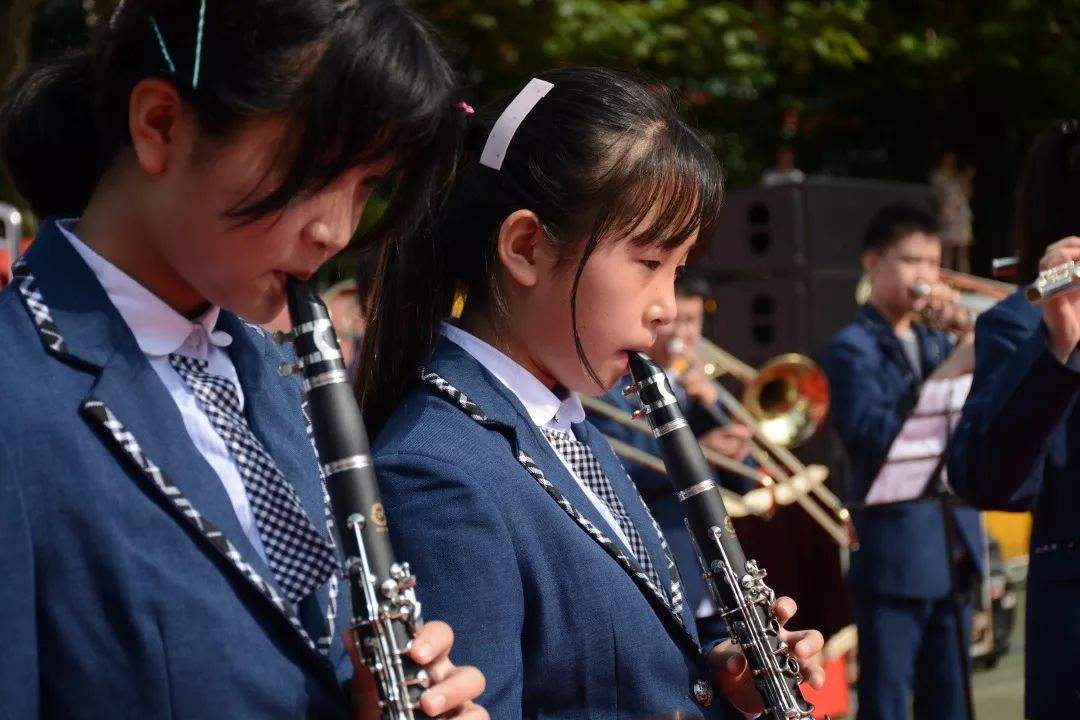 这里有一场走红毯的毕业典礼，贵阳学子你值得拥有！