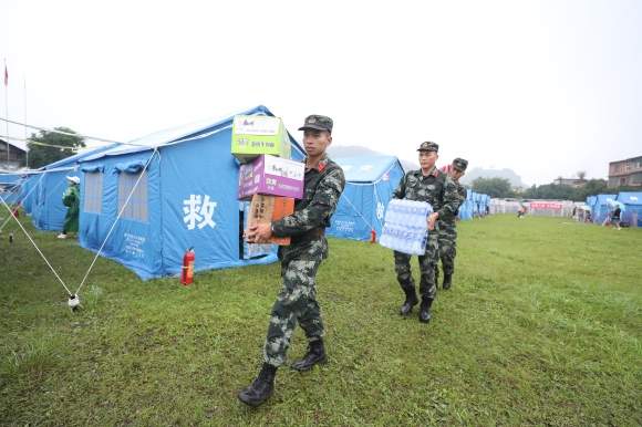 【深度】24小时：长宁地震生生死死的细节