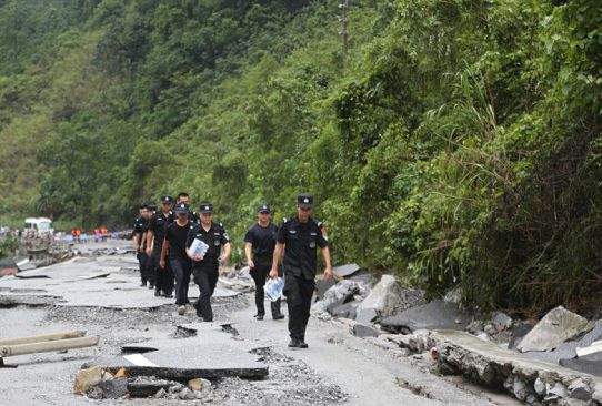 6人死亡，6辆车被冲走！百色凌云遭遇山体滑坡、山洪暴发，搜救仍在持续！