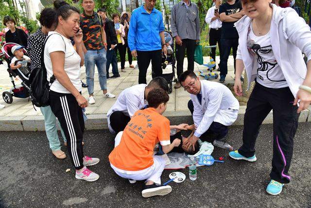 2019吉马博览会现场2岁男孩成功获救，提醒家长天热预警儿童运动伤害