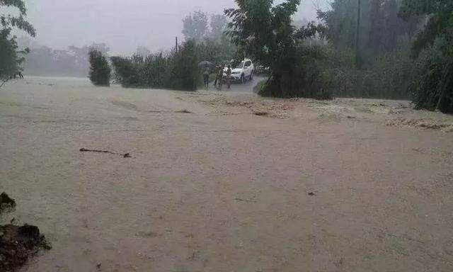 重大天气丨暴雨开启车轮战模式