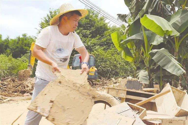 致敬！河源“逆行者”！