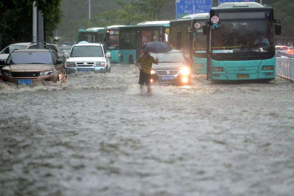 暴雨、大暴雨、雷暴大风将侵袭这11省，农户快防！