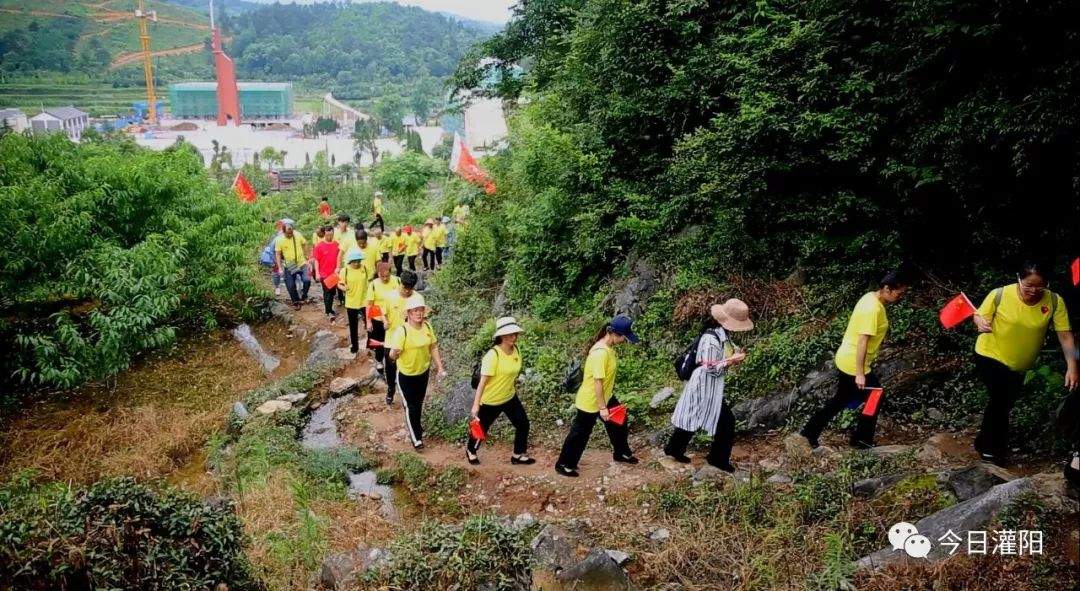 【决胜脱贫攻坚 推动乡村振兴】灌阳县统战系统举办扶贫培训班并开展革命传统教育主题活动