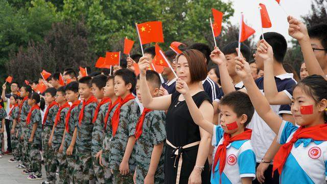 河北隆尧：快闪《我和我的祖国》燃爆来袭