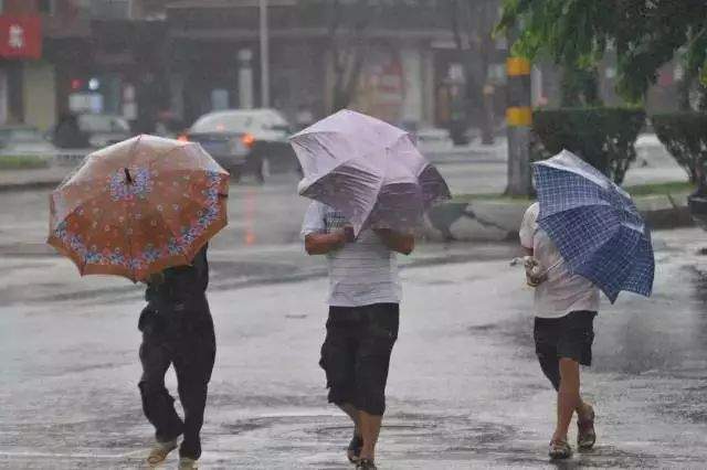 【热点关注】下！冰！雹！了！中到大雨+雷暴大风将袭击山西！未来7天雨雨雨雨...（图文+视频）