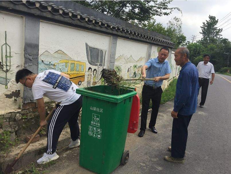 环境整治齐动手，乡村颜值新提升......