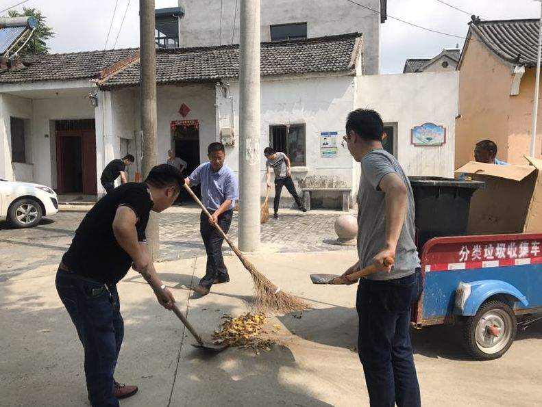 环境整治齐动手，乡村颜值新提升......