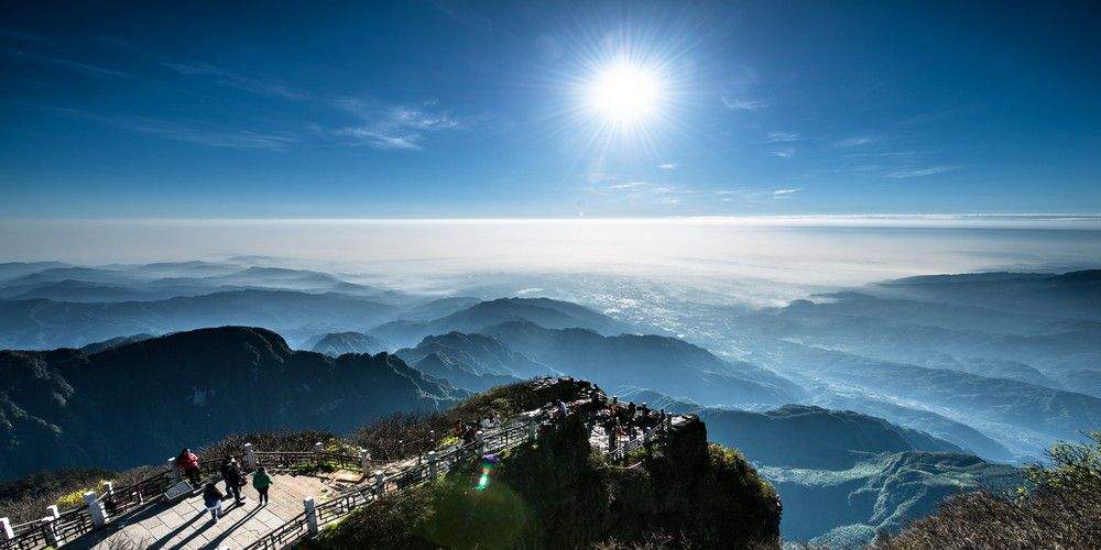 开启暑假自驾游，去最向往的十大康养旅游目的地，开心度假！