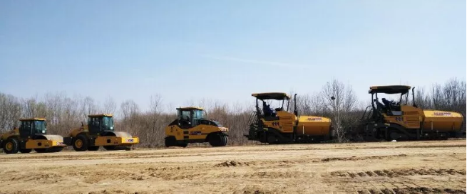 超300台徐工道路机械助力北京大兴机场建设！