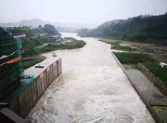 视频 | 3个西湖那么大的潜明水库，让暴雨中的缙云少了些压力！