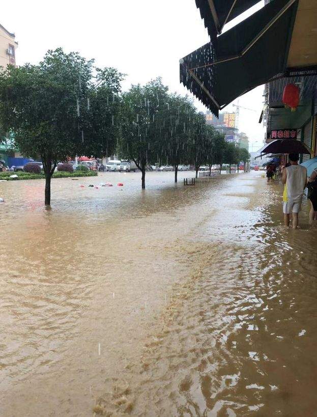 再度加码！特大暴雨袭卷桂林，多地告急！