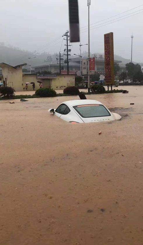 再度加码！特大暴雨袭卷桂林，多地告急！