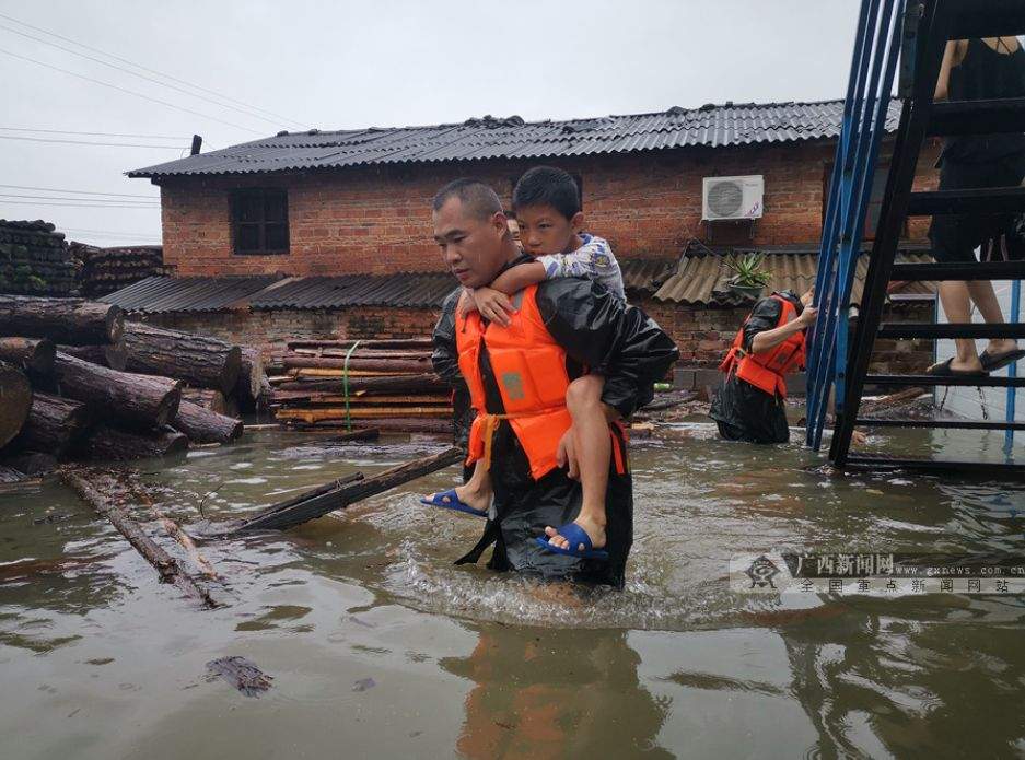 再度加码！特大暴雨袭卷桂林，多地告急！