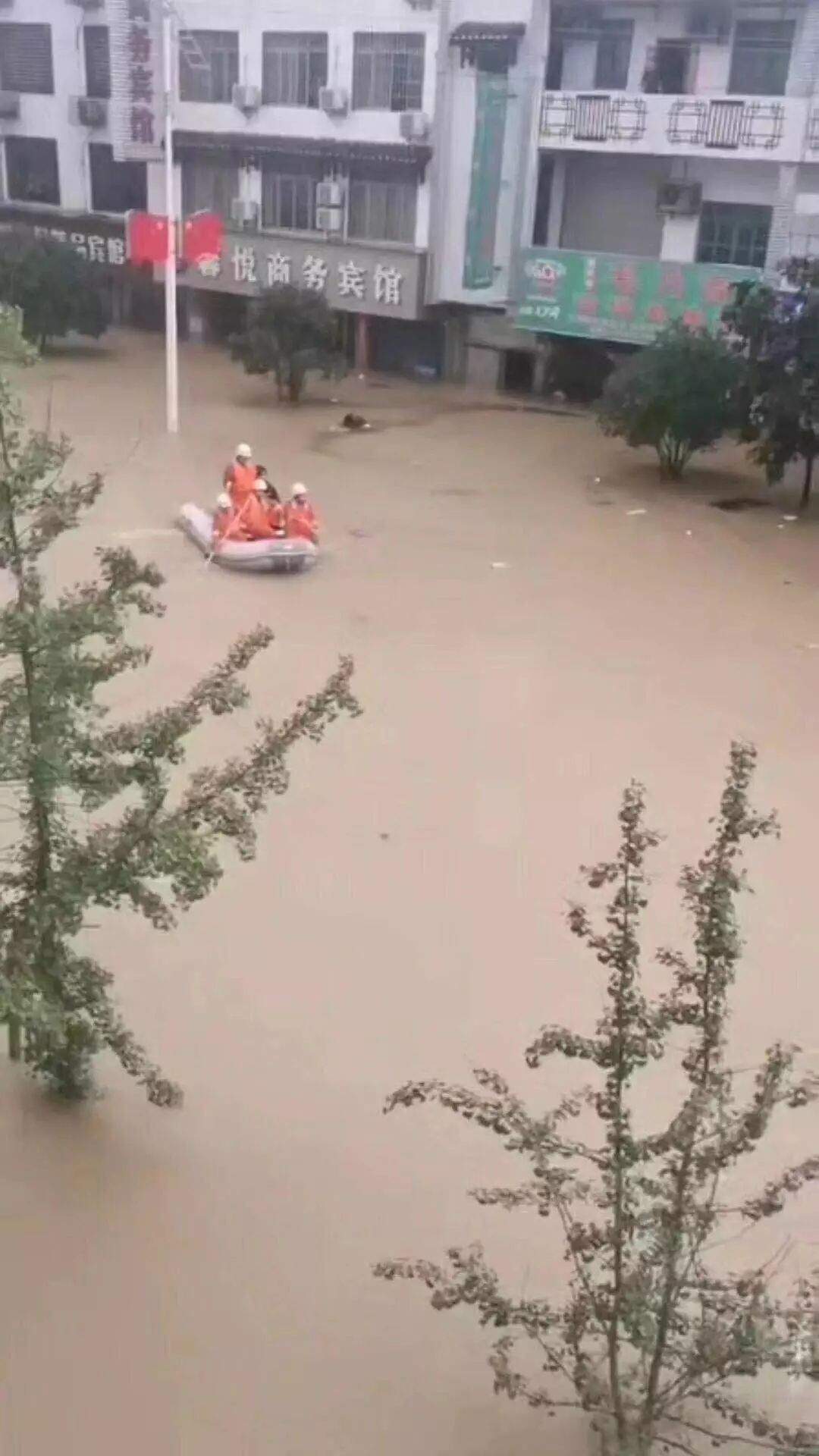 再度加码！特大暴雨袭卷桂林，多地告急！