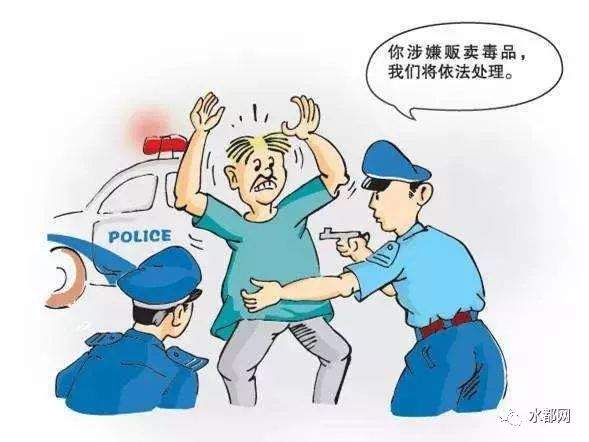 丹江口民警持枪包围一辆轿车！上演现实版“破冰行动”