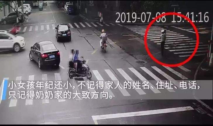 我还不能跟你走！3岁小女孩和小男孩骑着车上了高速~~~