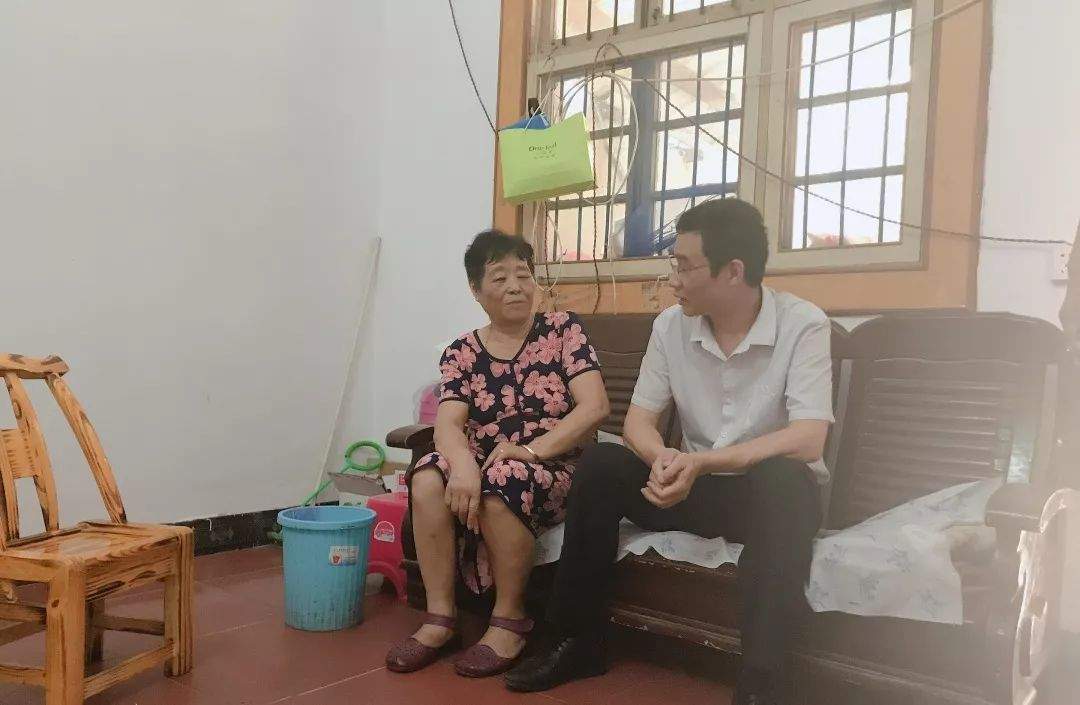 中国抗癌协会乳腺癌专委扶贫义诊