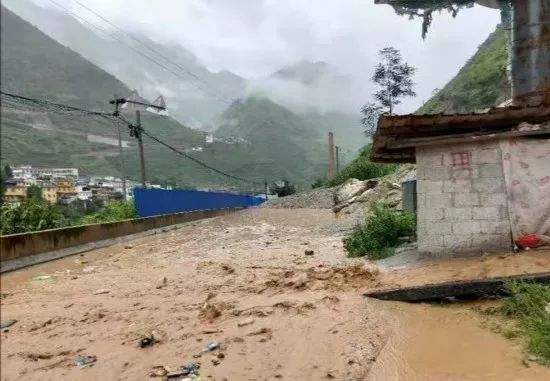 暴雨袭川！多地发生泥石流、滑坡！14市州地灾黄色预警！