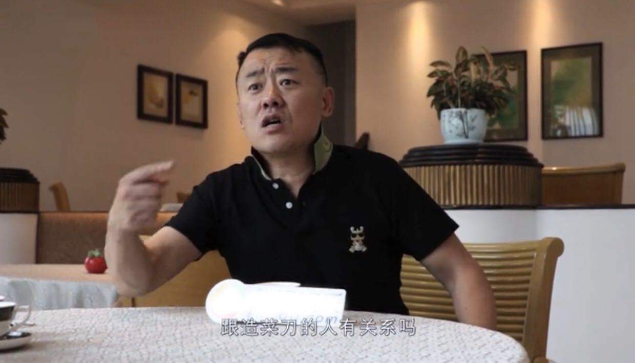 周立波晒福建游玩照片破除被拘传言，打脸黄毅清、唐爽