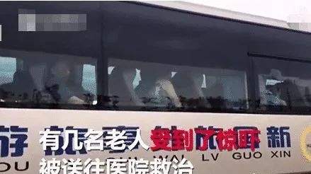 奔驰司机高速逼停大巴车，救了一整车乘客，交警：给司机点赞