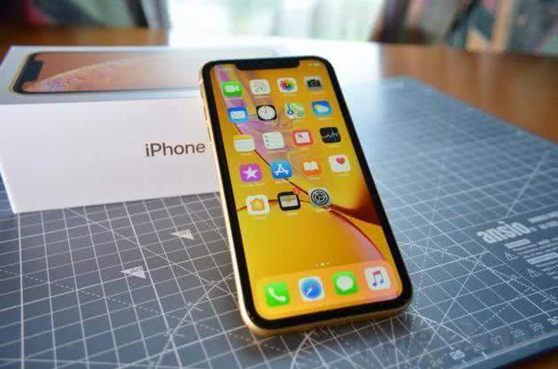 定了！这款iPhone口碑最好，升级iOS12.4后信号也稳了