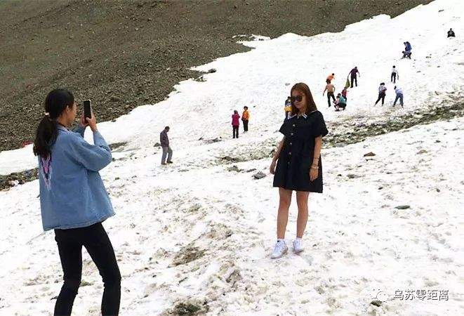 七月独库公路清凉雪景迎客来