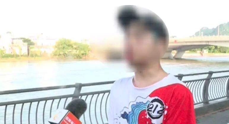 桂林渣男广撒网性骚扰妹纸！要求陪开房，否则就…