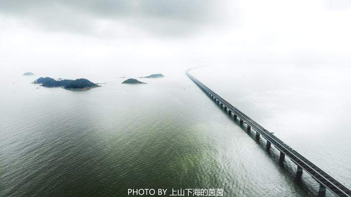 【我要上榜单】珠海澳门新玩法！坐游轮看港珠澳大桥、住海边别墅、品国宴水准美食