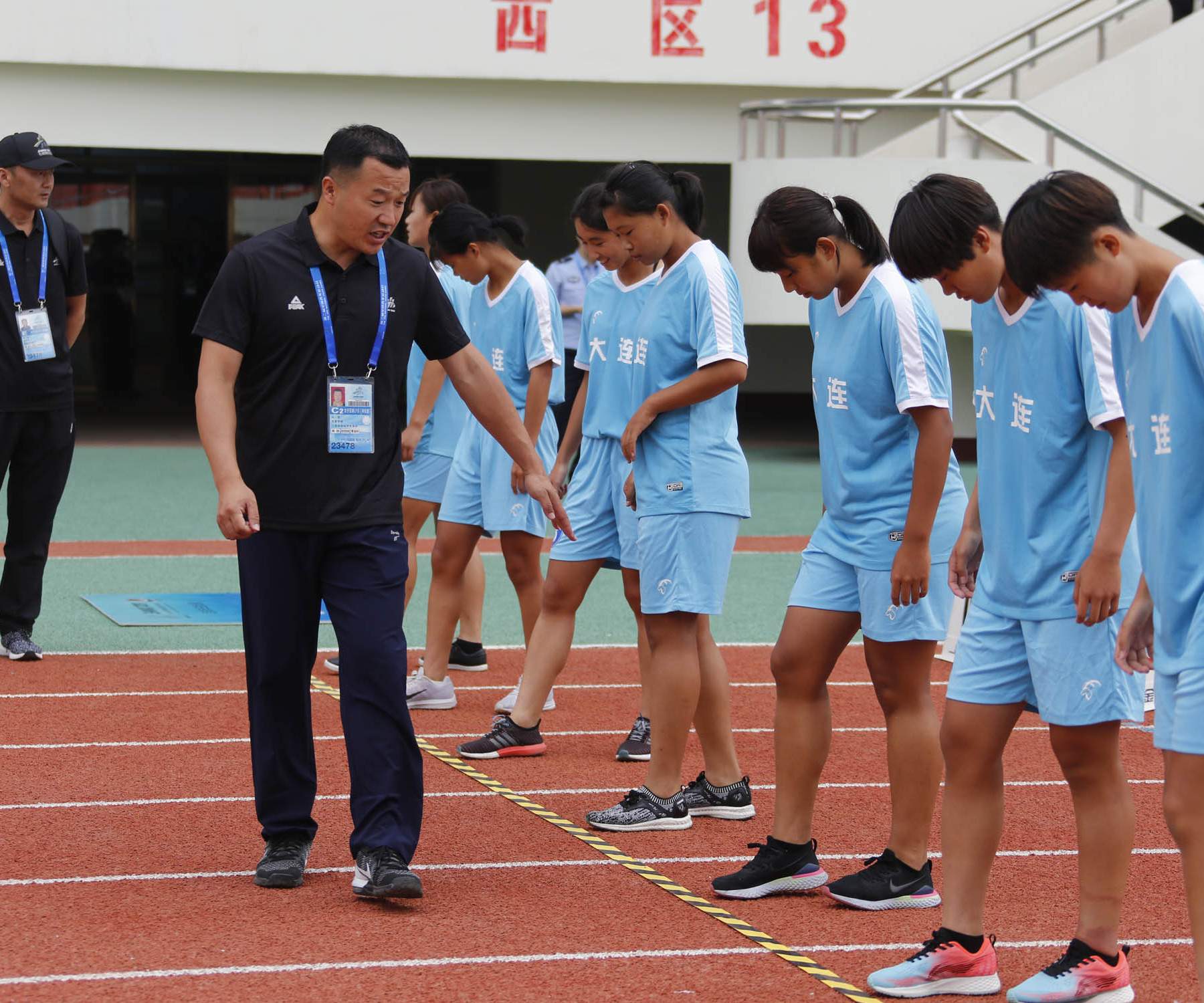 二青会女子U16组足球与田径全能项目决赛在长治体育中心举行 