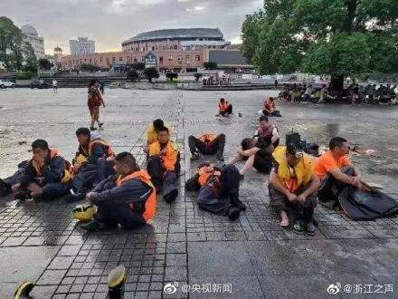 黑龙江省多地发布暴雨预警！部分列车停运