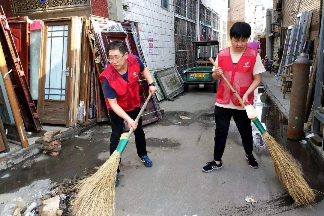 救灾一线践“初心”！路桥党员干部灾后自救忙