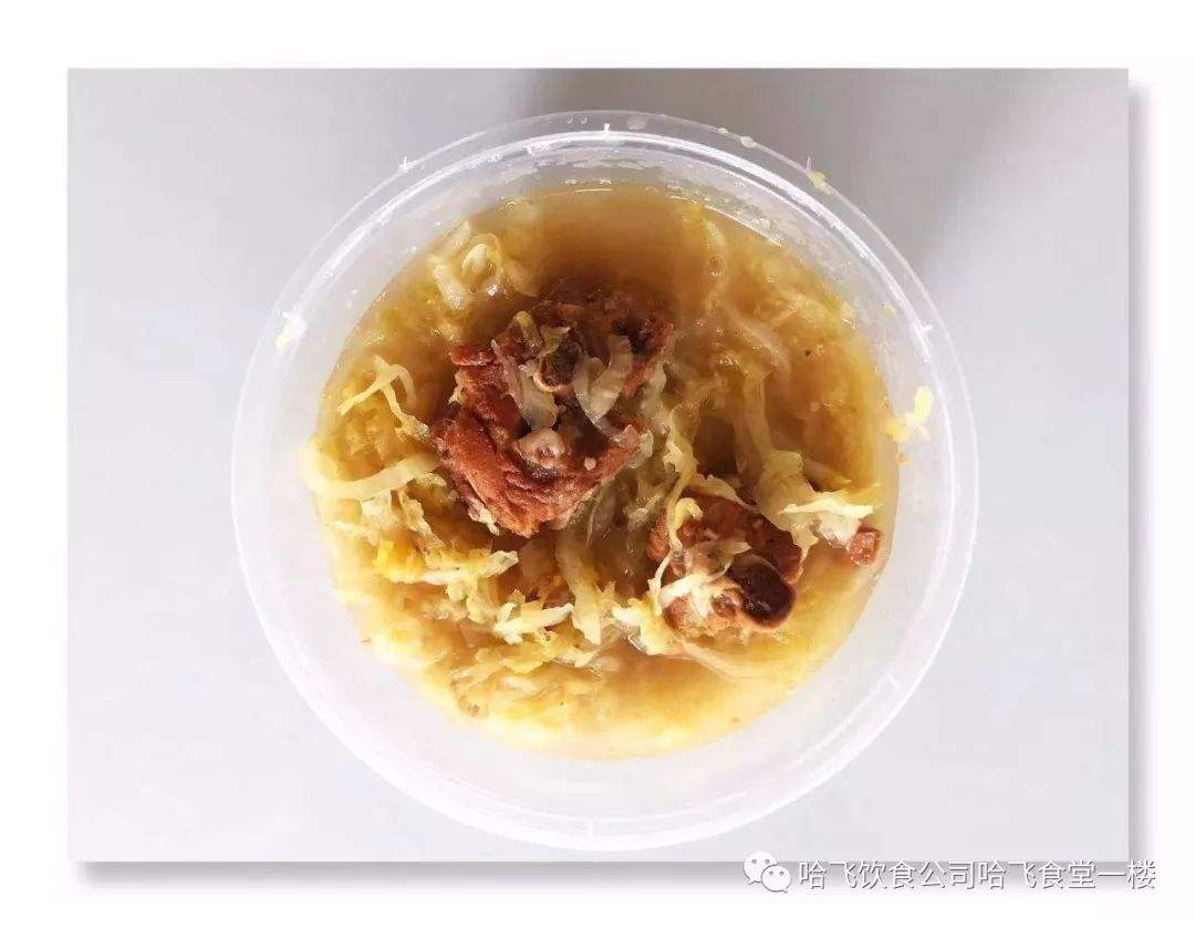 今天午餐在这里—食堂一楼二厅