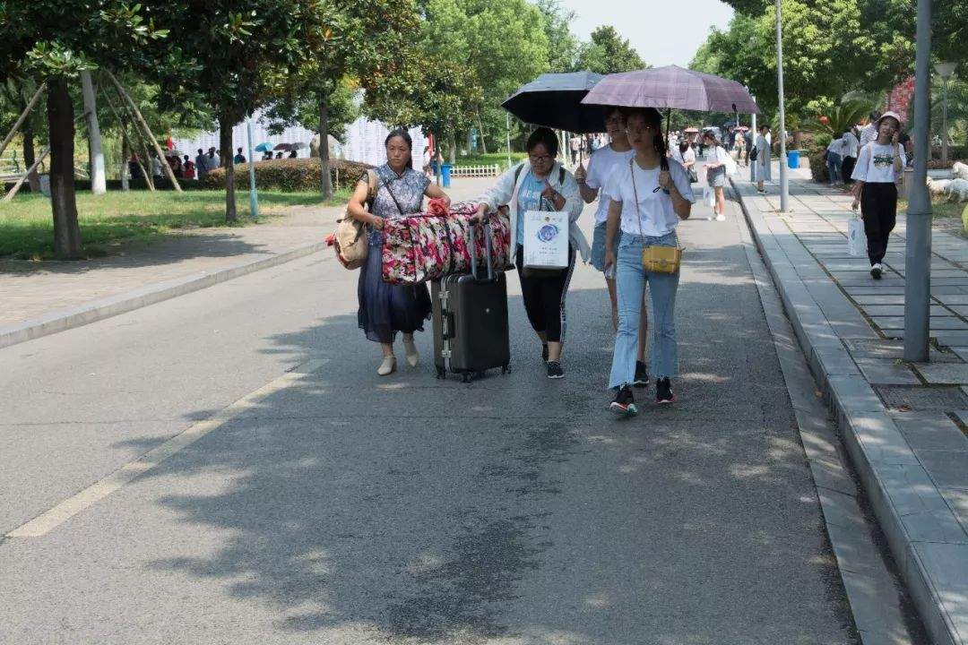 欢迎你，新三大人！直击2019三峡大学迎新现场