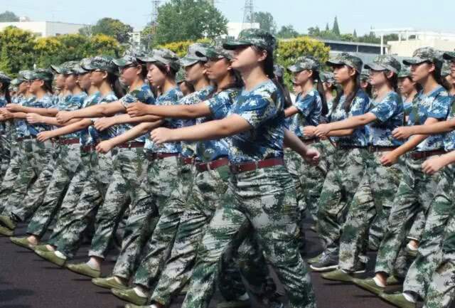 清华大学新生军训，留学生不用参加，你如何看待这件事情？