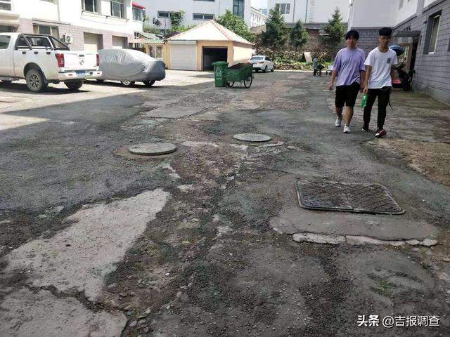 集安市黎明街道遍访民情干实事，破损严重的巷路修葺一新