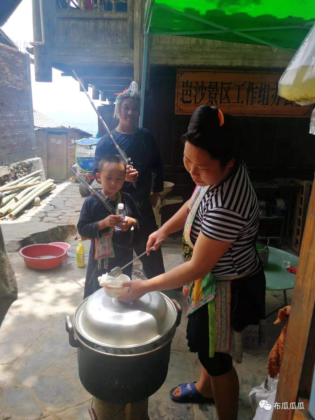 中国最后一个枪手部落——芭莎苗寨