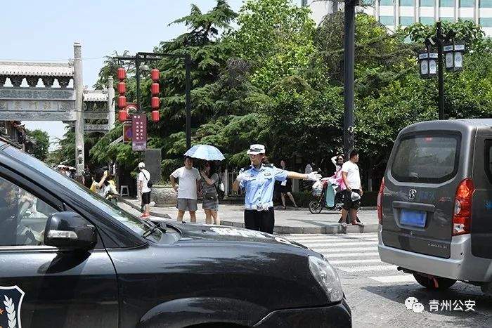 维稳处突+治安巡逻+接警处警+交通执法，为这支一警多能的特巡警队伍点赞！