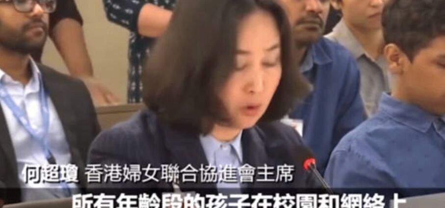 曾经李嘉欣赢了她，而十年之后，李嘉欣刚复出就被她抢了风头