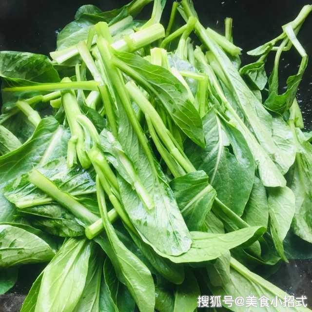 瘦肉盖菜心，香而不腻，下饭一级棒