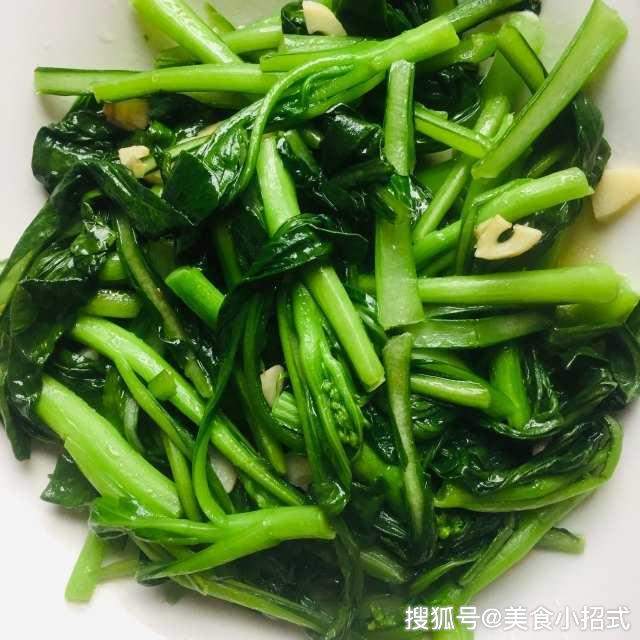 瘦肉盖菜心，香而不腻，下饭一级棒