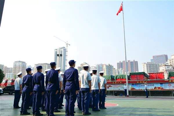 为伟大祖国歌唱向五星红旗敬礼——深圳支队热烈庆祝中华人民共和国成立70周年