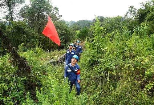 他们用坚守，为祖国庆生