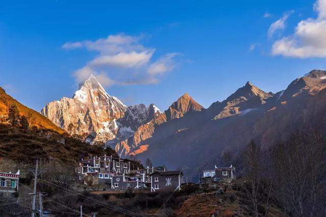 【秋游四姑娘山】深秋，四姑娘山这些景色你见过没？