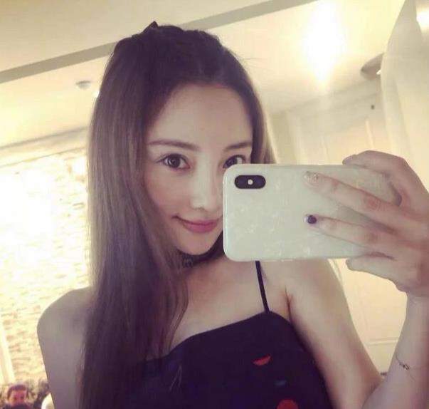 李小璐小号曝光帐号名叫李美心的妈疑似甜馨改名李美心